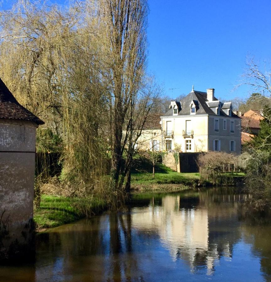 Lapartment Du Perigord Javerlhac-et-la-Chapelle-Saint-Robert Esterno foto